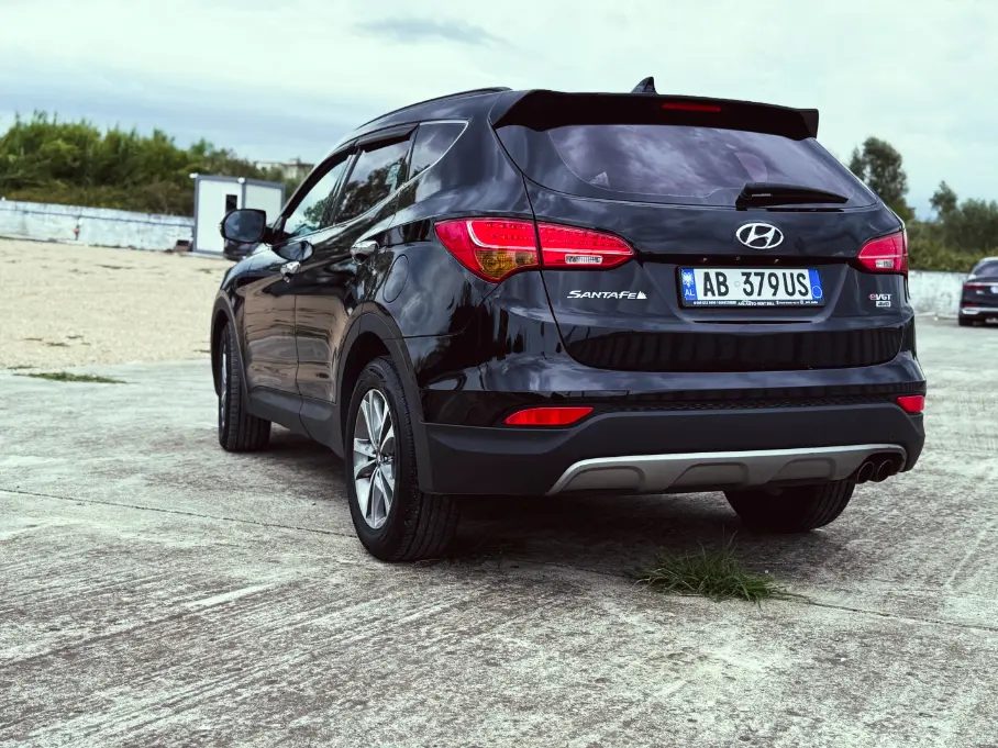 Image of Hyundai Santa Fe 2014