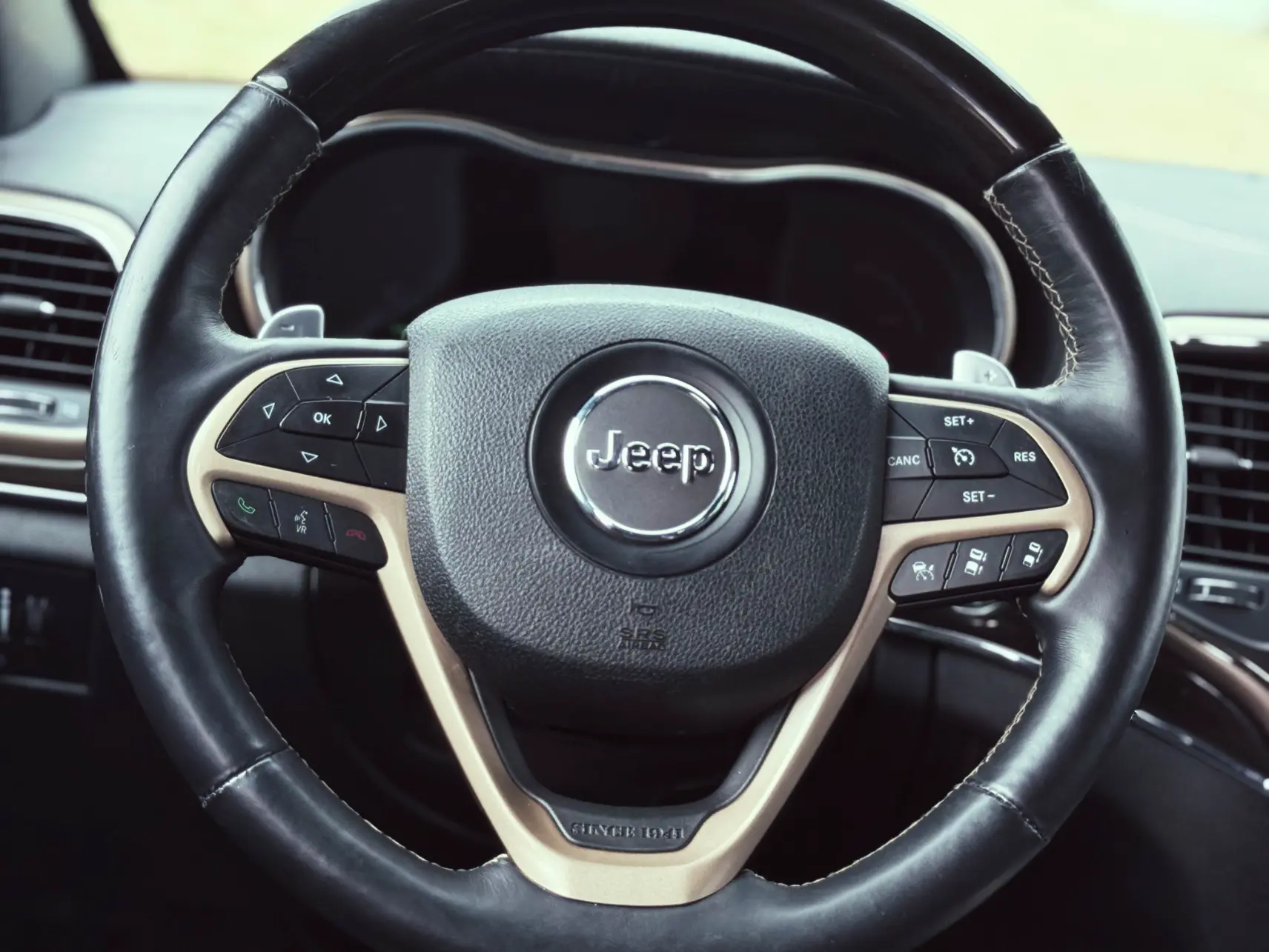 Image of Jeep Grand Cherokee 2014
