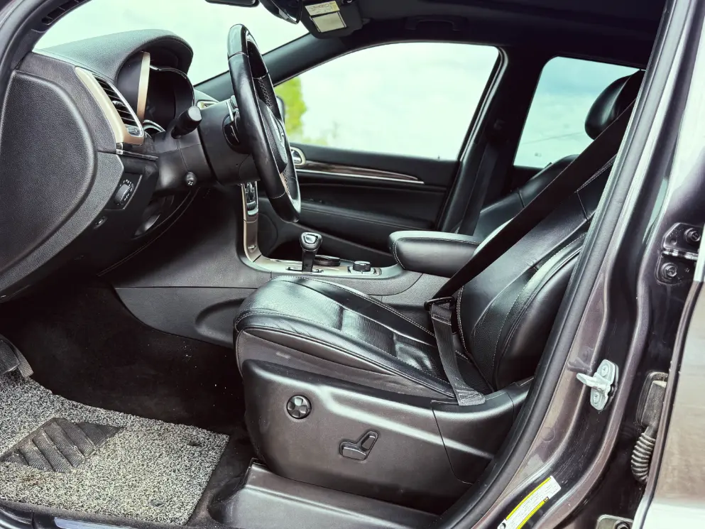 Image of Jeep Grand Cherokee 2014