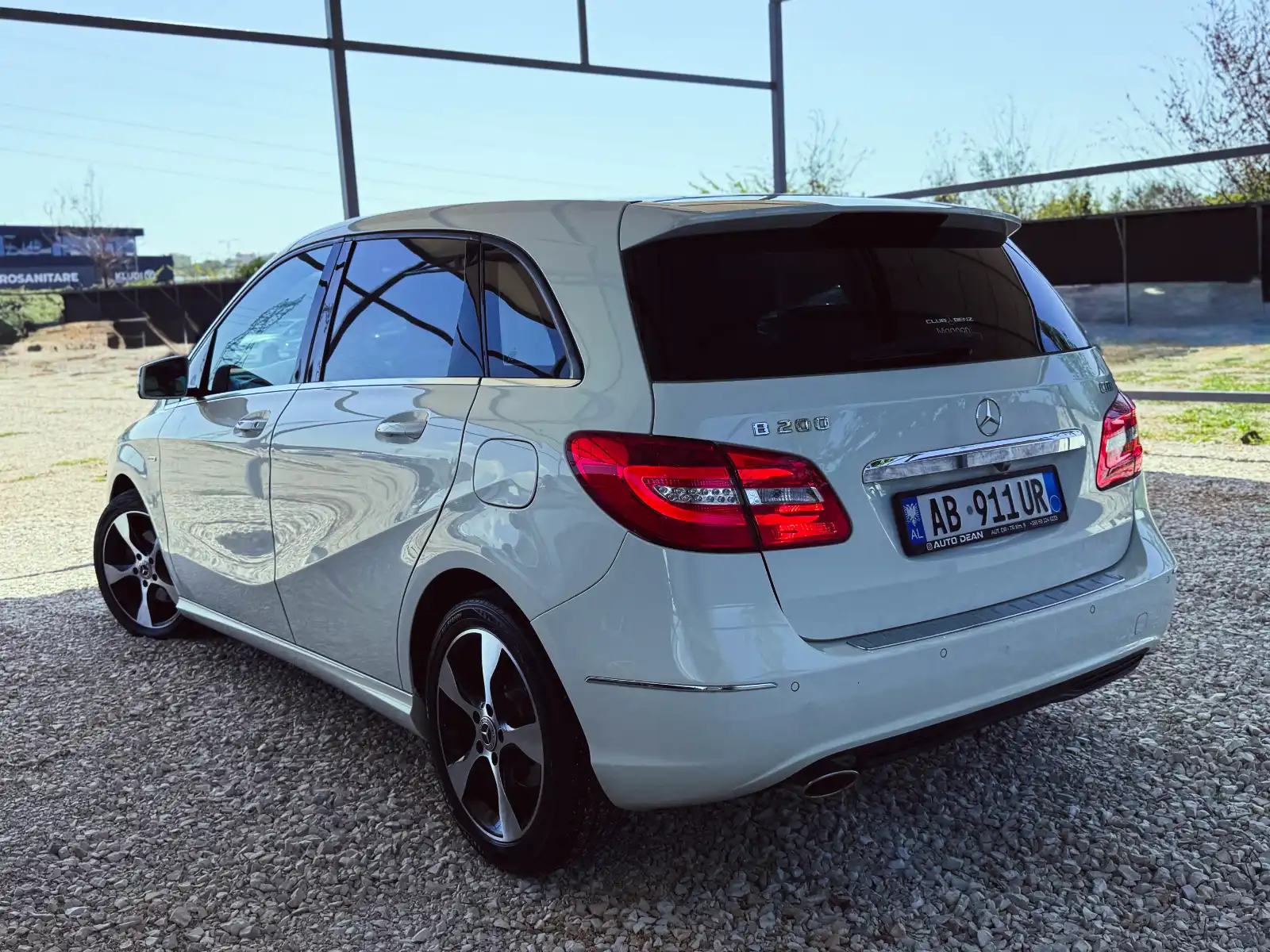 Image of Mercedes Benz (B-Class)  2012