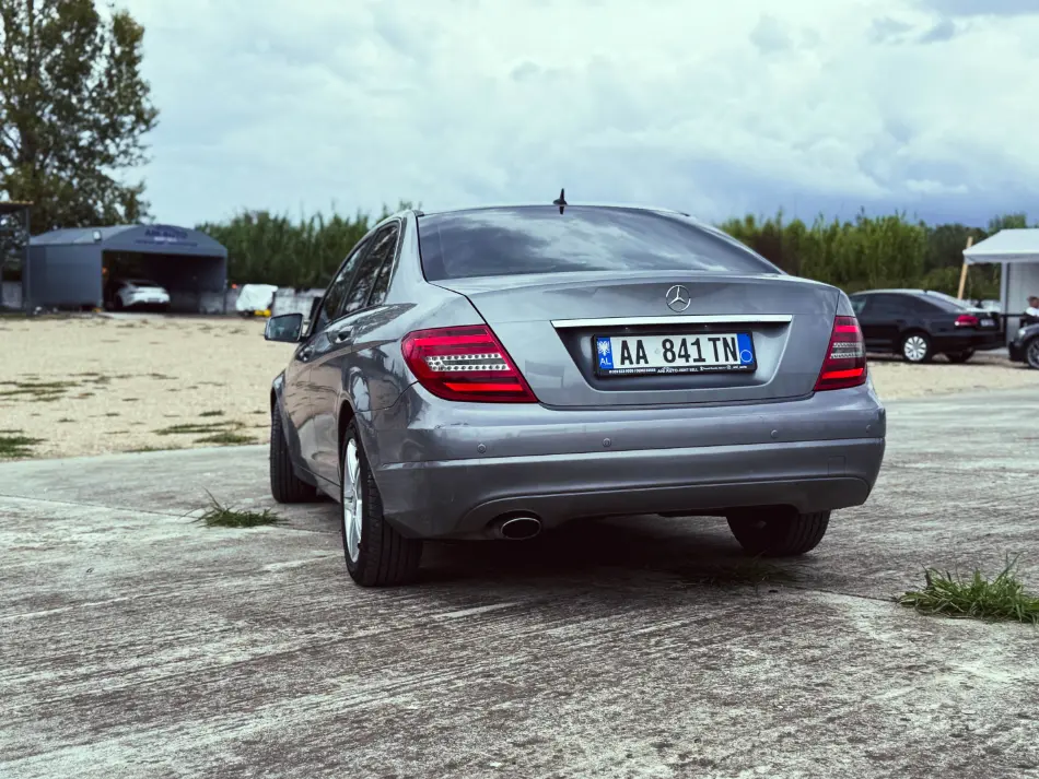 Image of Mercedes Benz C220 2012