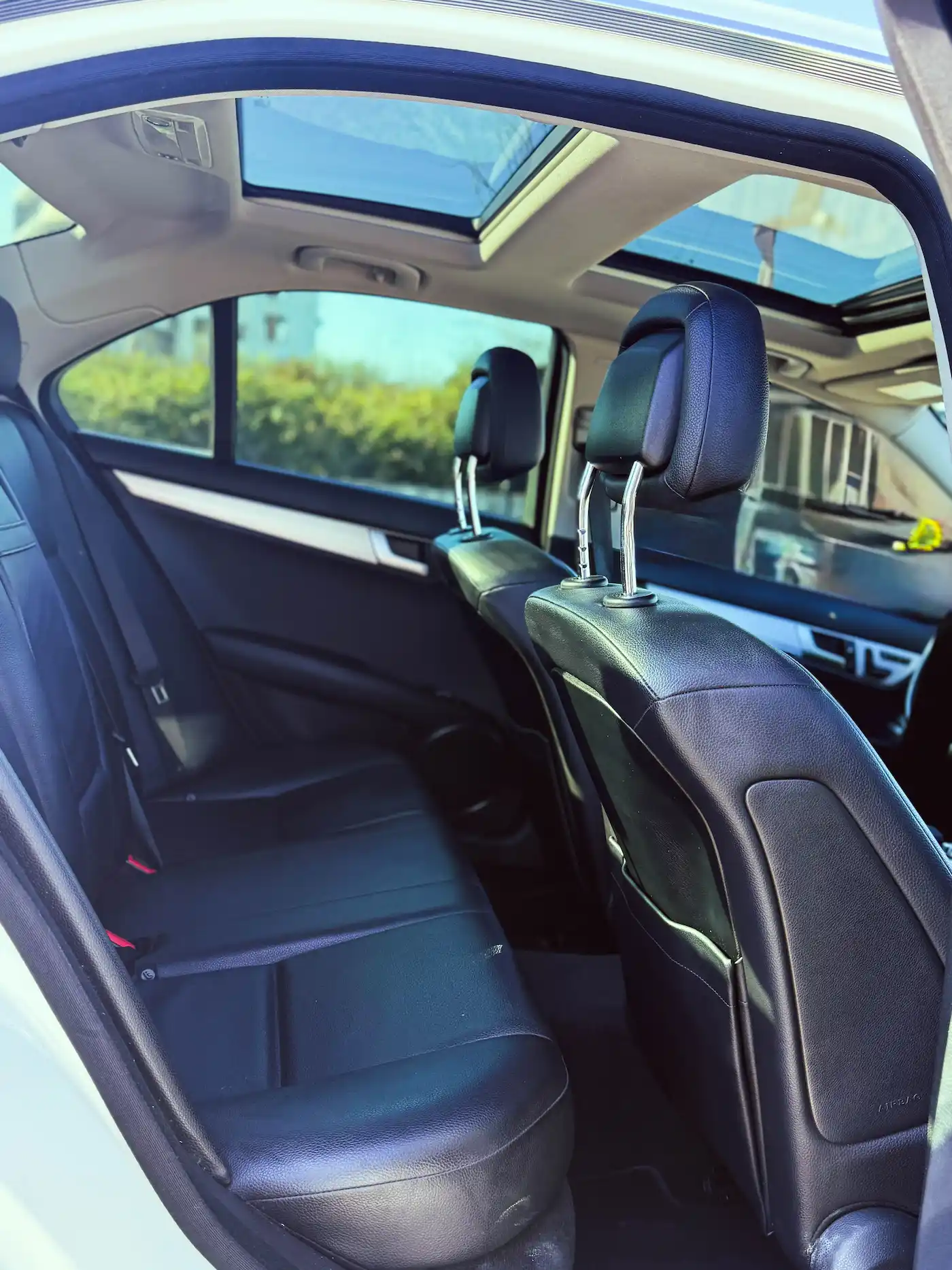 Image of Mercedes Benz C220