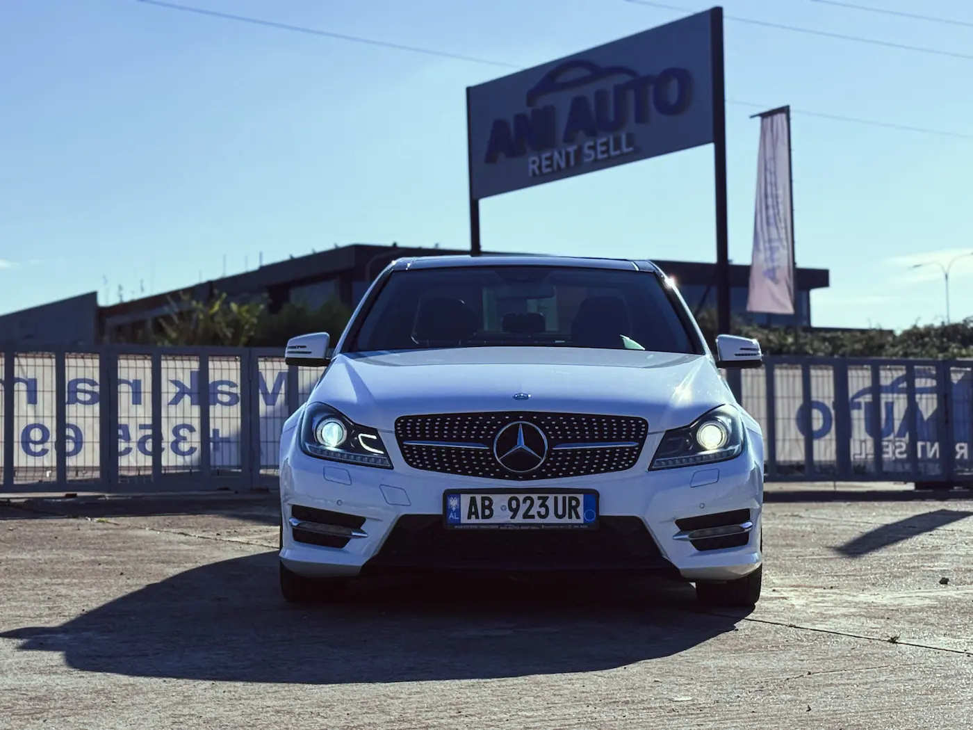 Image of Mercedes Benz C220