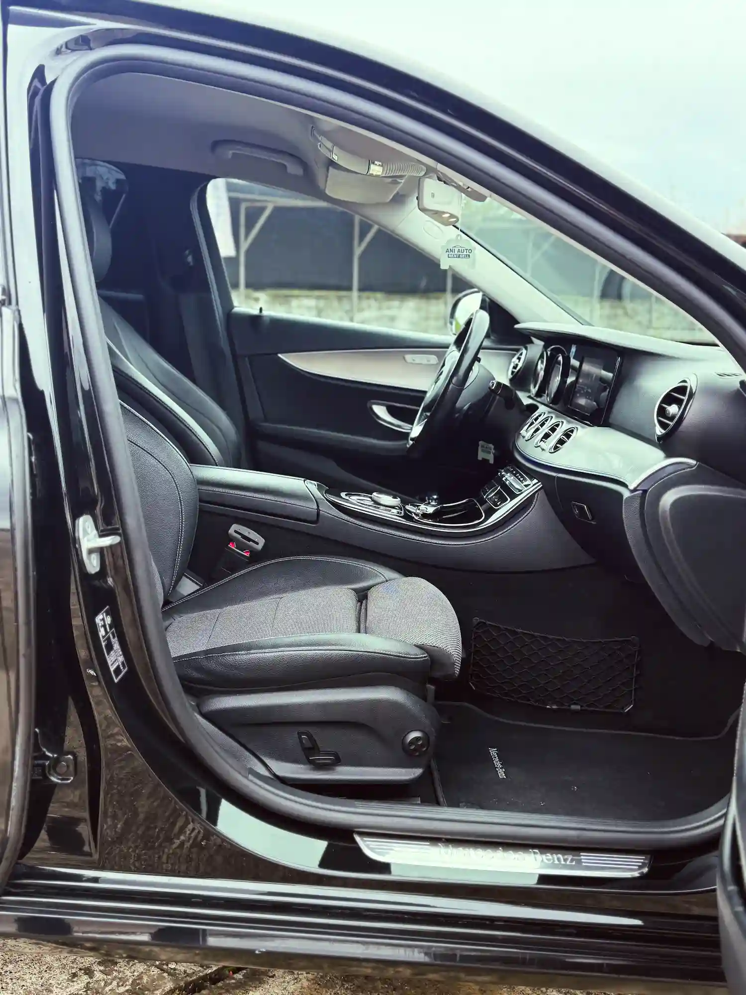 Image of Mercedes Benz (E-Class) 2017